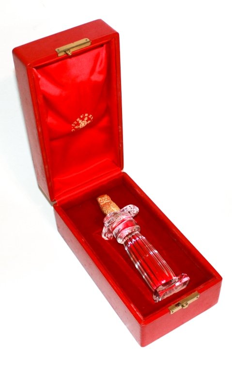 Fine Stuben Glass Boxed Figure (1 of 5)