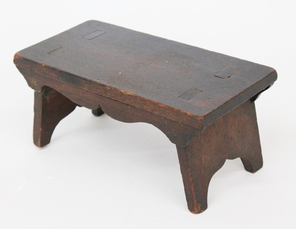 Small Mahogany Cricket (1 of 1)