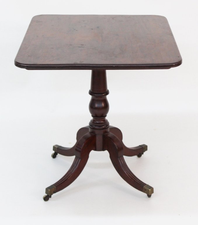 Federal Mahogany Breakfast Table (1 of 2)