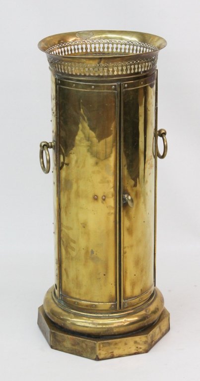 French Standing Brass Plate Warmer (1 of 3)