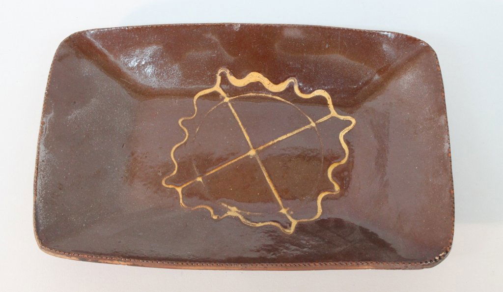 Antique American Redware Leaf Dish (1 of 4)