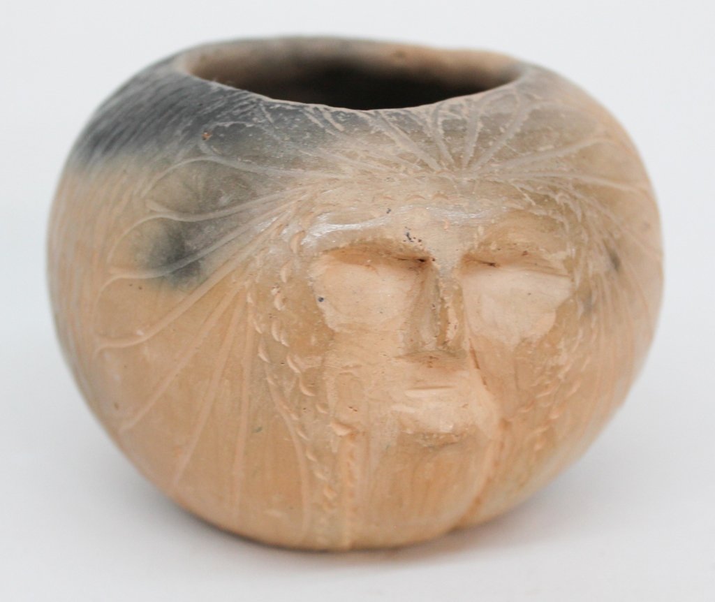 Vintage Cherokee Pottery Vase (1 of 3)