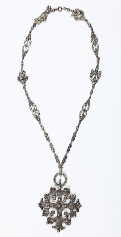 Antique Italian Silver Necklace (1 of 2)