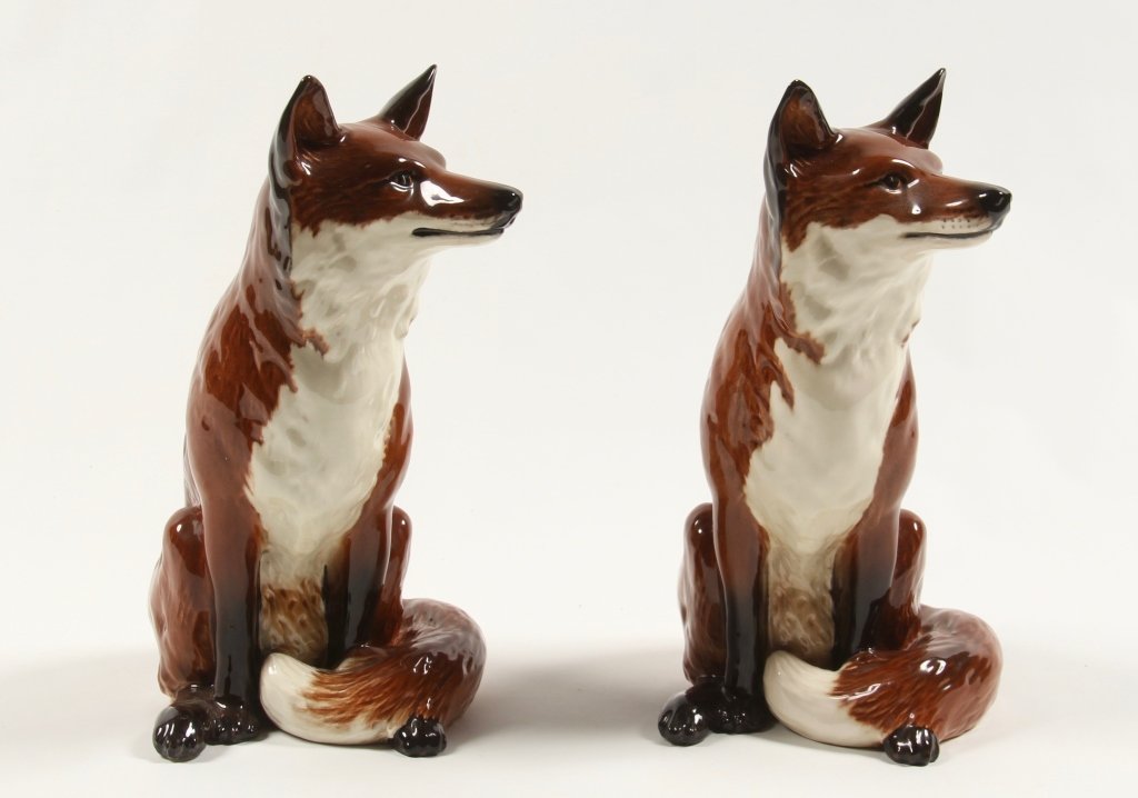 Charming Pair British Painted Porcelain Foxes (1 of 2)