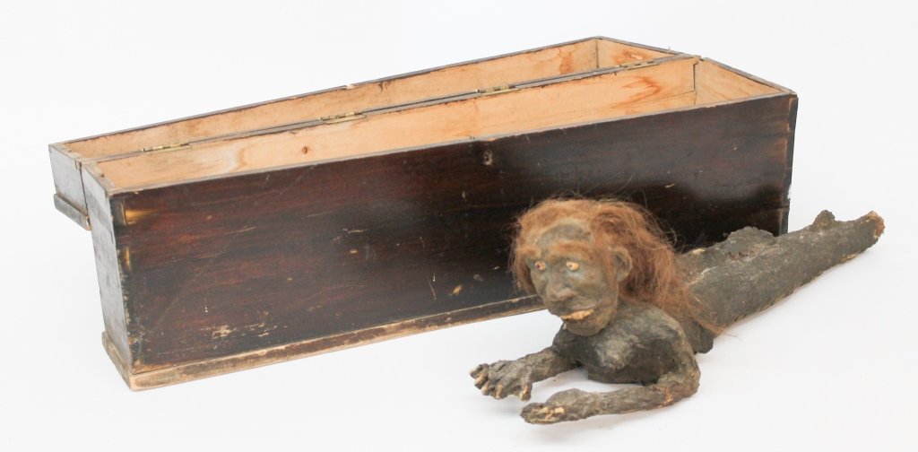 Antique Folk Art Fiji WW2 Mermaid (1 of 6)