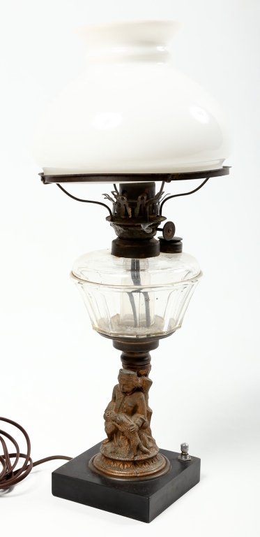 Antique Victorian Pressed Glass & Brass Oil Lamp (1 of 2)