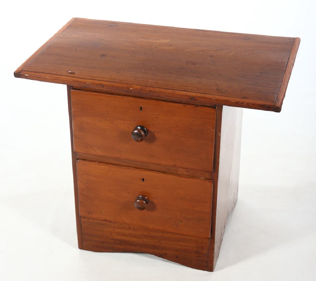 Interesting Handsome American Shaker Work Table (1 of 4)