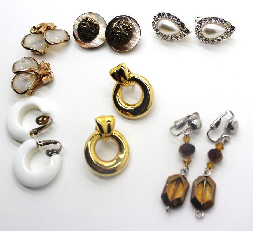 Vintage of 6 Clip Earrings, 2 Trifari, Rhinestone: Rhinestone clips, white & clear stone are Trifari.