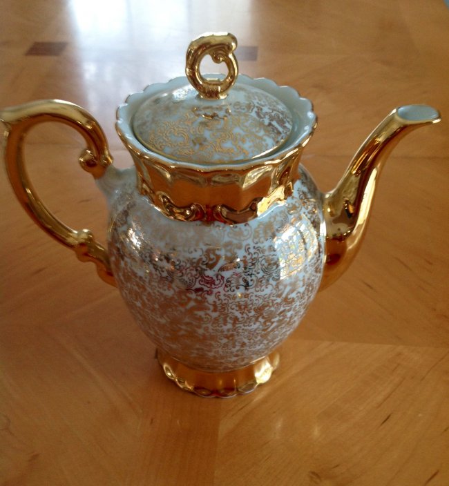 Antique Bavaria Mitterteich 24K Gilt & Etched Tea Set Lot 32