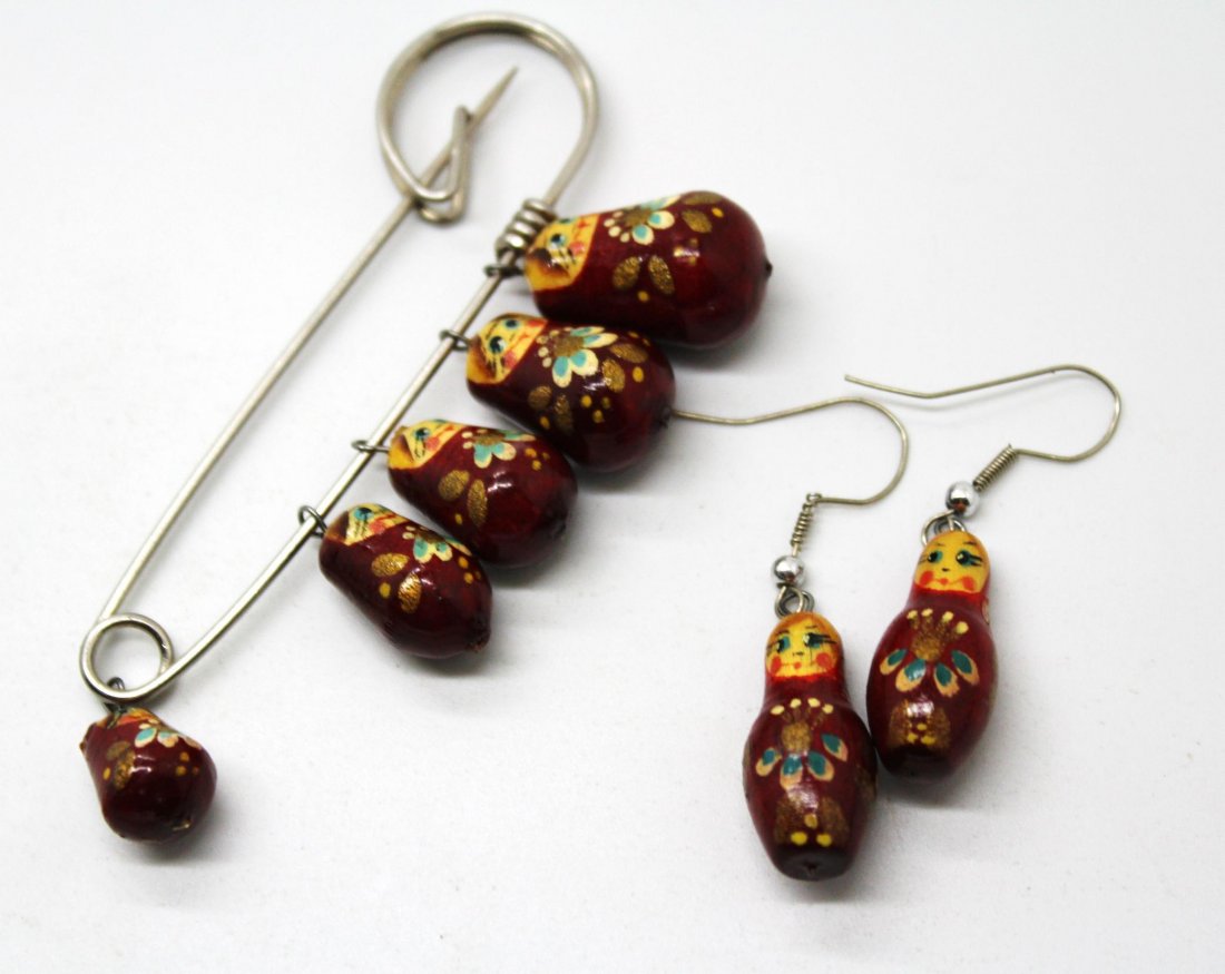 Vintage Nesting Doll Pin Brooch & Earrings: Pin 3" wide, earrings 1" long