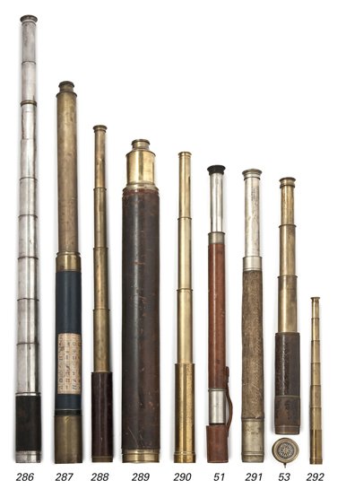 A 19TH-CENTURY 1½IN. FOUR-DRAW LEATHER AND BRASS TELESC: A 19TH-CENTURY 1½IN. FOUR-DRAW LEATHER AND BRASS TELESCOPE BY W. MOODY BELL, CHELTENHAM with leather-covered main tube, signed by the eye-piece as per title, dust slide and travel case with strapping