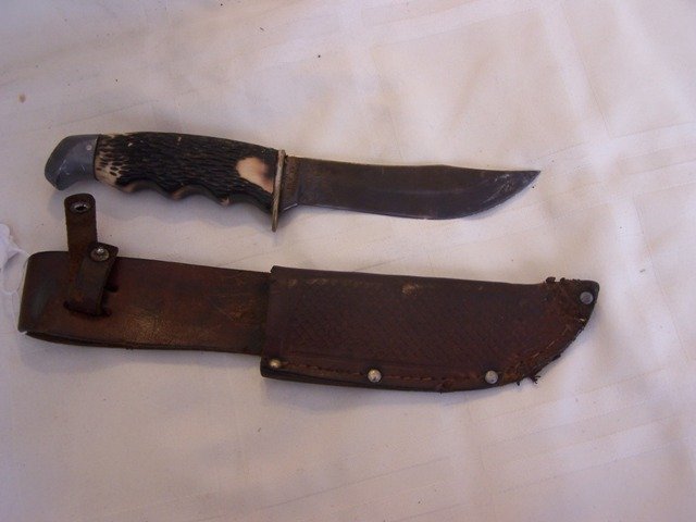 Schrade Knife with Sheath: marked on blade Schrade-Walden NY USA 147 measures 9 1/2 in long