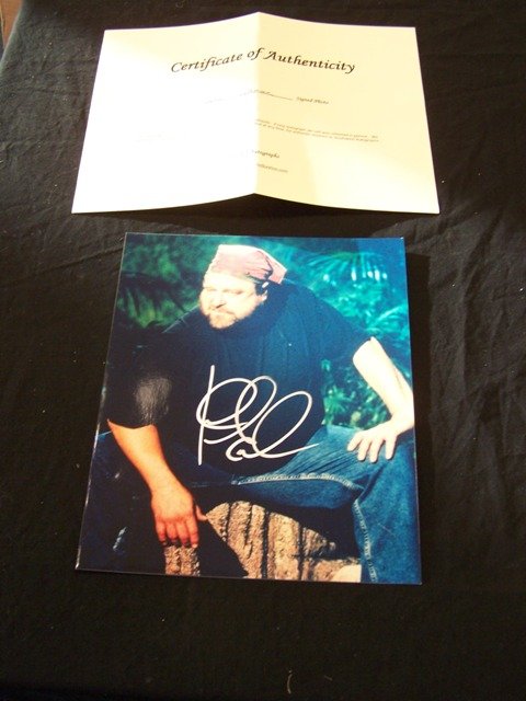 John Goodman Signed Photo: Authentic Signed 8 X 10 in photo with COA