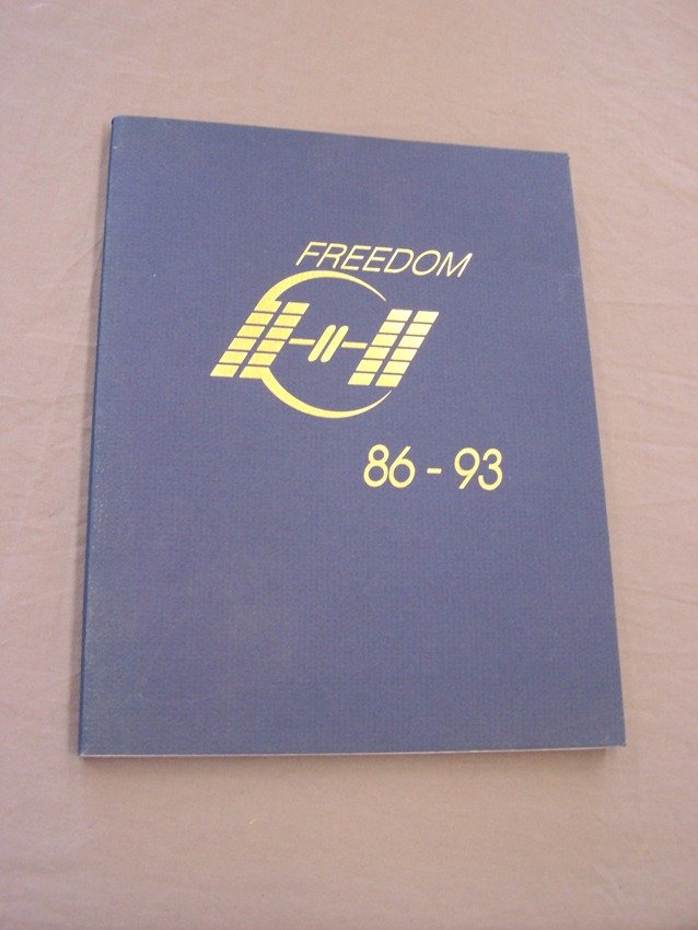Uncommon Freedom History Book 1986-1993: 126 pages loaded with information , history. Photos of the employees that made it possible From the estate of a Joel H. Taft a 40 plus year veteran of Grumman Aerospace Corporation