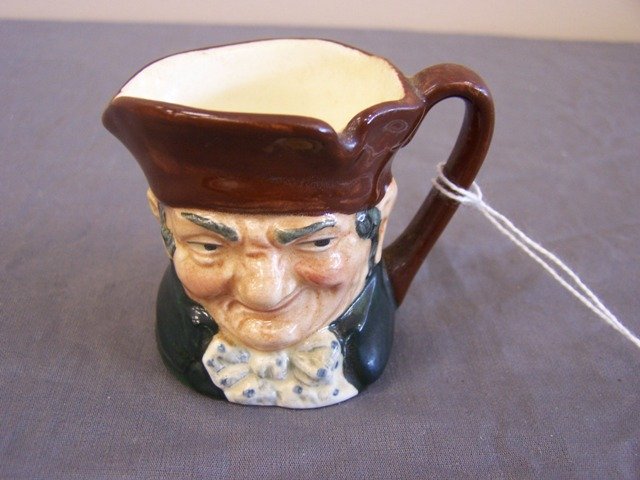 Vintage Royal Doulton Toby Mug Stein: Maker Royal Doulton Name Old Charley Numbered D 6046 measures 2 1/4 in tall