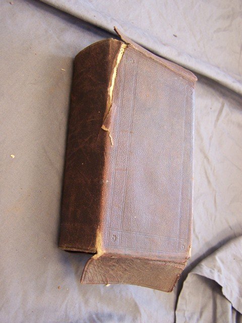 The Holy Bible 1828 by Samuel Collingwood and Co: appears to be all original and complete please see photos