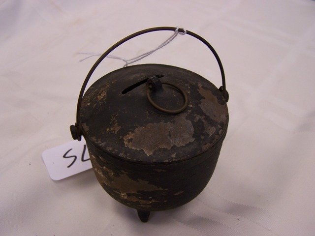 Antique Cast Iron Kettle Coin Bank: Measures 4 in tall