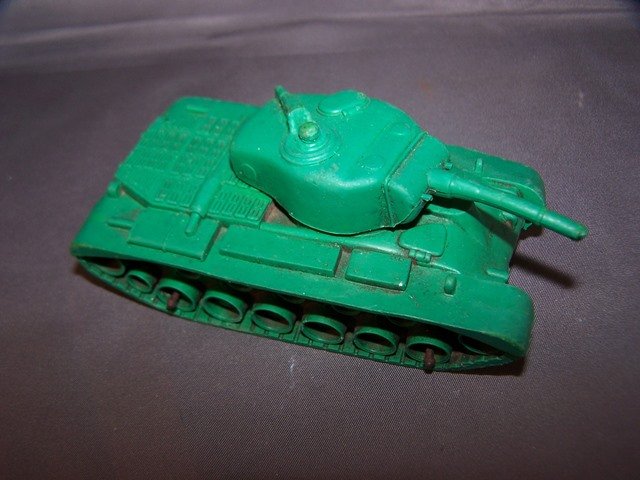 Military Tank Auburn Rubber Co Toy 1950's: made by the auburn rubber co please see photos