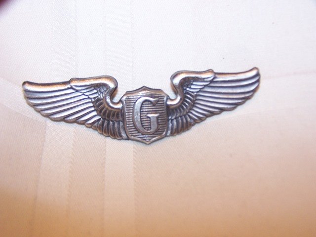 Glider Pilot Wing: 3 in wide no markings please see photos