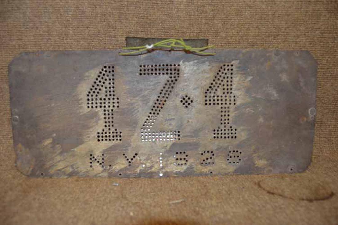 Rare 1928 NY Tin  Light Up License Plate (1 of 3)