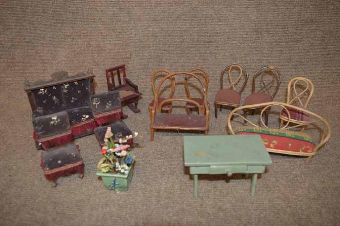 Group of Early Doll House Furniture (1 of 2)