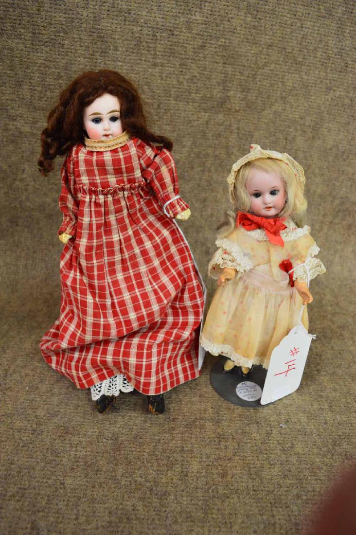 (2) BISQUE DOLLS (1 of 3)