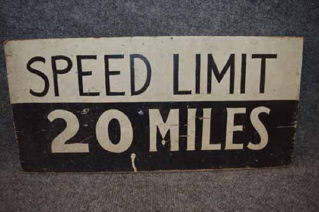 SPEED LIMIT SIGN (1 of 2)
