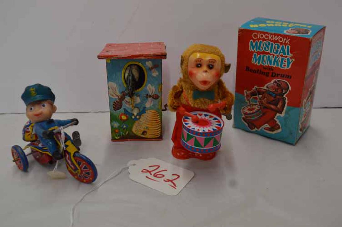 (3) WIND-UP TOYS (1 of 3)