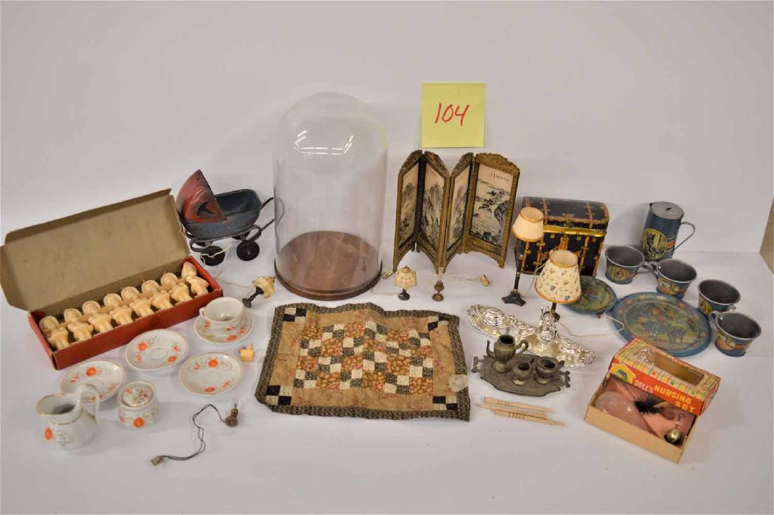 MISCELLANEOUS DOLL ITEMS (1 of 8)