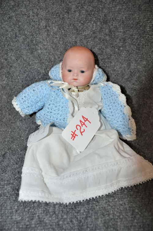 BISQUE HEAD BABY DOLL (1 of 4)