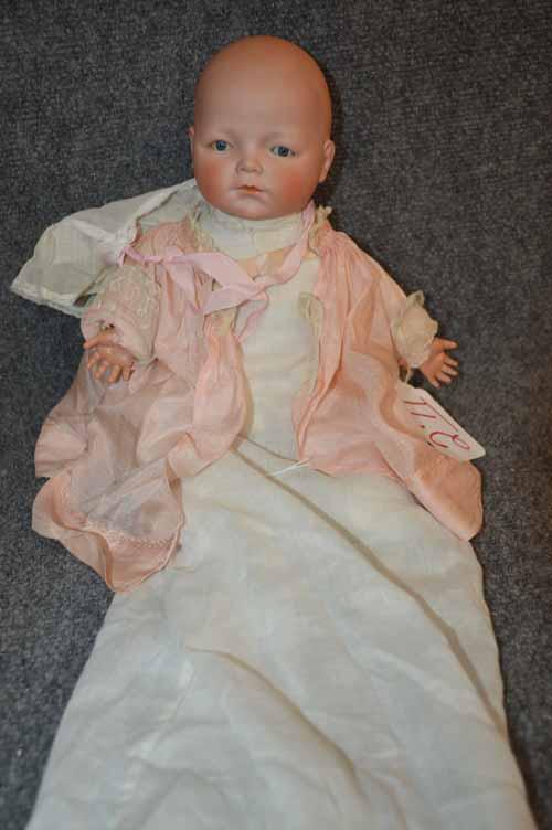 SCHOENAU HOFFMEISTER DOLL (1 of 3)