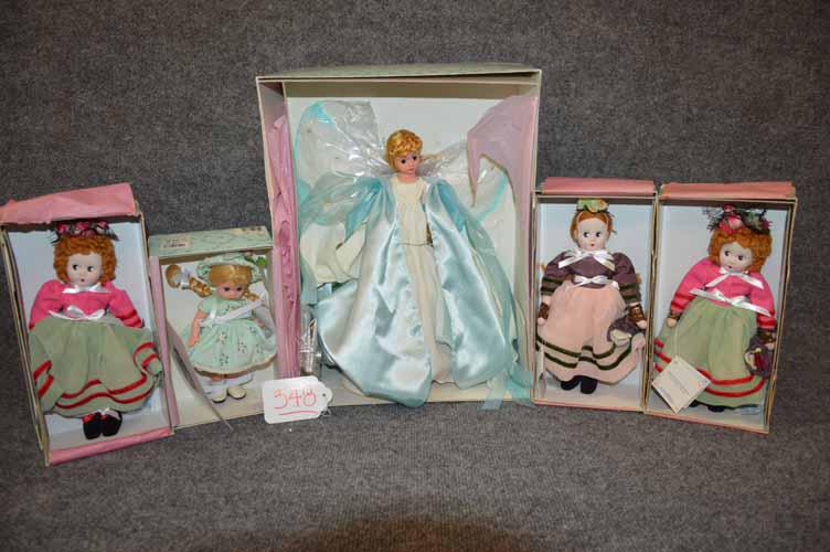 (6) MDME ALEXANDER DOLLS (1 of 4)