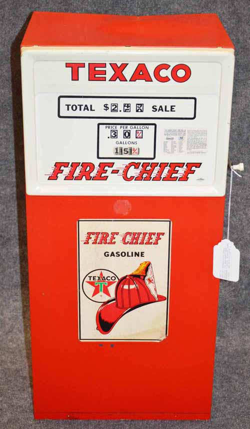 TEXACO FIRE CHIEF CHILD'S GAS PUMP: TEXACO FIRE CHIEF CHILD'S TIN GAS PUMP HAS ORIGINAL LABELS, MISSING PUMP & HOSE 30" H X 11 1/2"D X 14"W