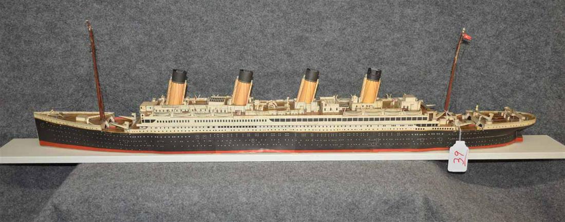 TITANIC MODEL: TITANTIC PAPER MODEL ON WOODEN BASE INCLUDES LIFE BOATS