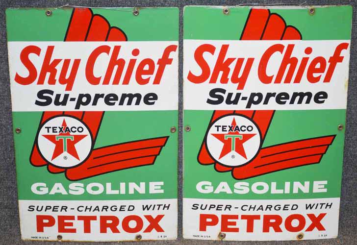 (2) TEXACO PUMP PLATE SIGNS: 142-426 (2) TEXACO SKY CHIEF SUPREME PETROX PORC GAS PUMP PLATE SIGNS, DATED 1964