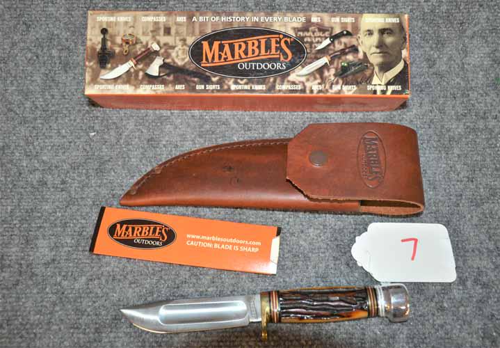 MARBLES KNIFE: MARBLES IDEAL FIXED BLADE KNIFE WITH JIGGED BONE HANDLE - #80104 - WITH LEATHER SHEATH - 8 3/4" L