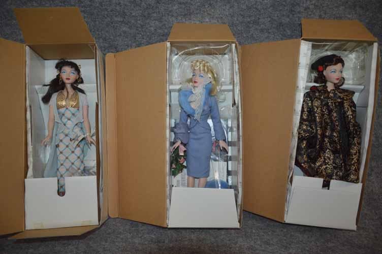 3 GENE FASHION DOLLS (1 of 5)