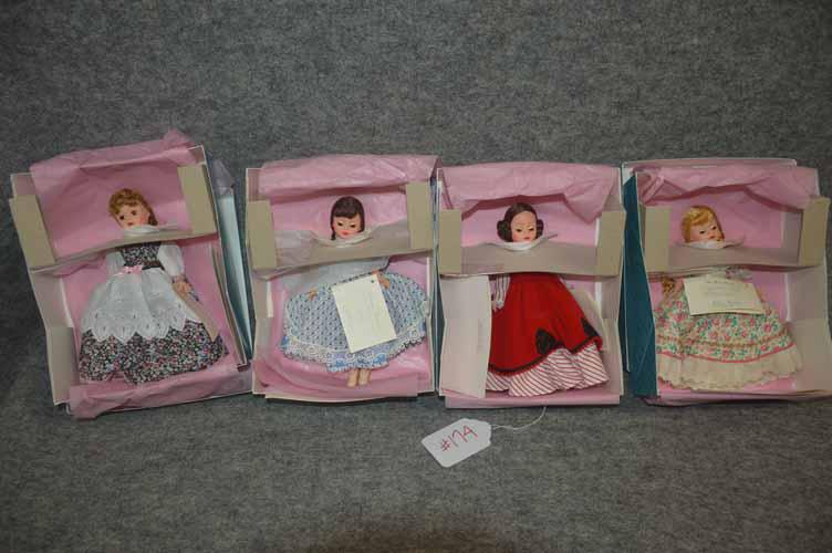(4) MDME ALEXANDER DOLLS (1 of 5)