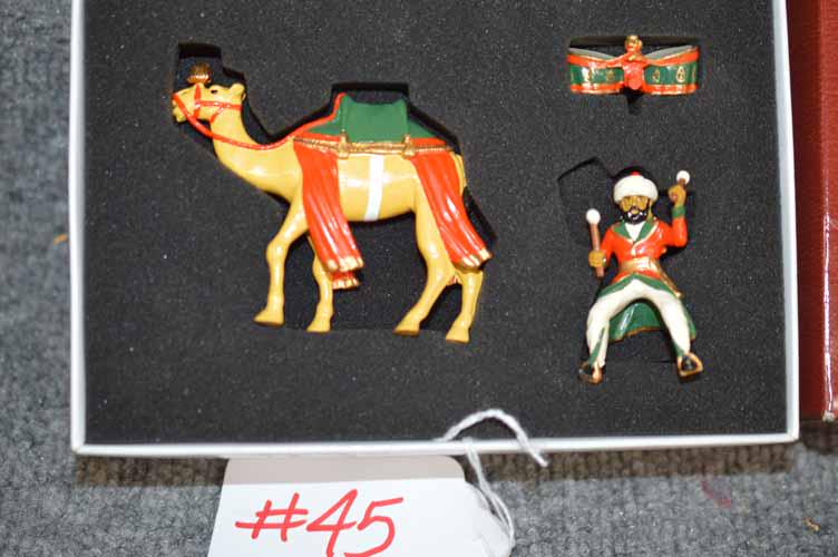 W. BRITAINS (1 of 3)