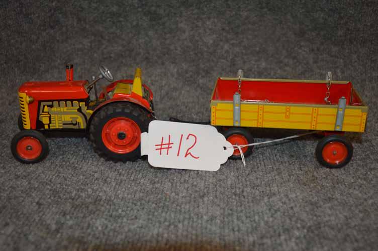 ZETOR TRACTOR & WAGON (1 of 4)