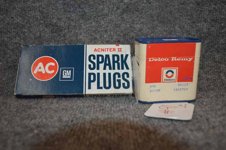 (2) BOXES SPARK PLUGS (1 of 2)