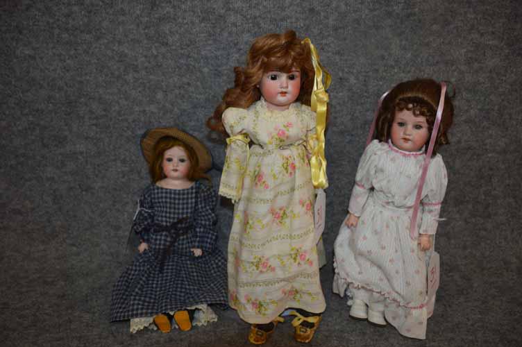 (3) GERMAN SHOULDERHEAD DOLLS (1 of 4)