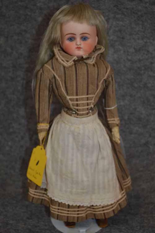 GERMAN DOMED TURNED SHOULDERHEAD (1 of 2)