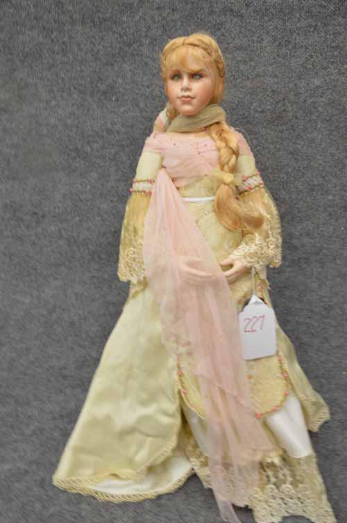 COLLECTIBLE DOLL BY MUNDIA (1 of 3)