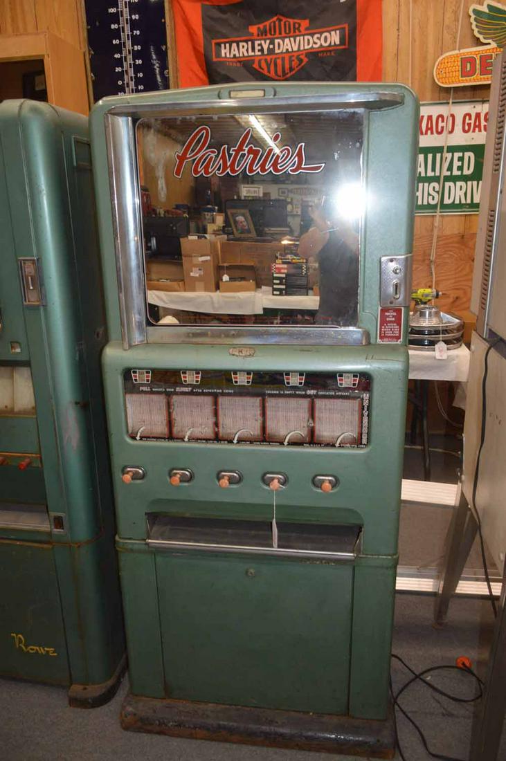 STONER VENDING MACHINE (1 of 2)