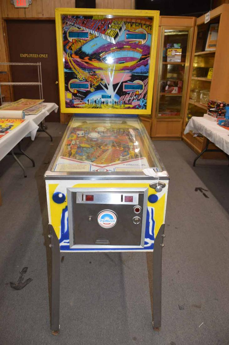 GOTTLEIB PINBALL MACHINE (1 of 1)