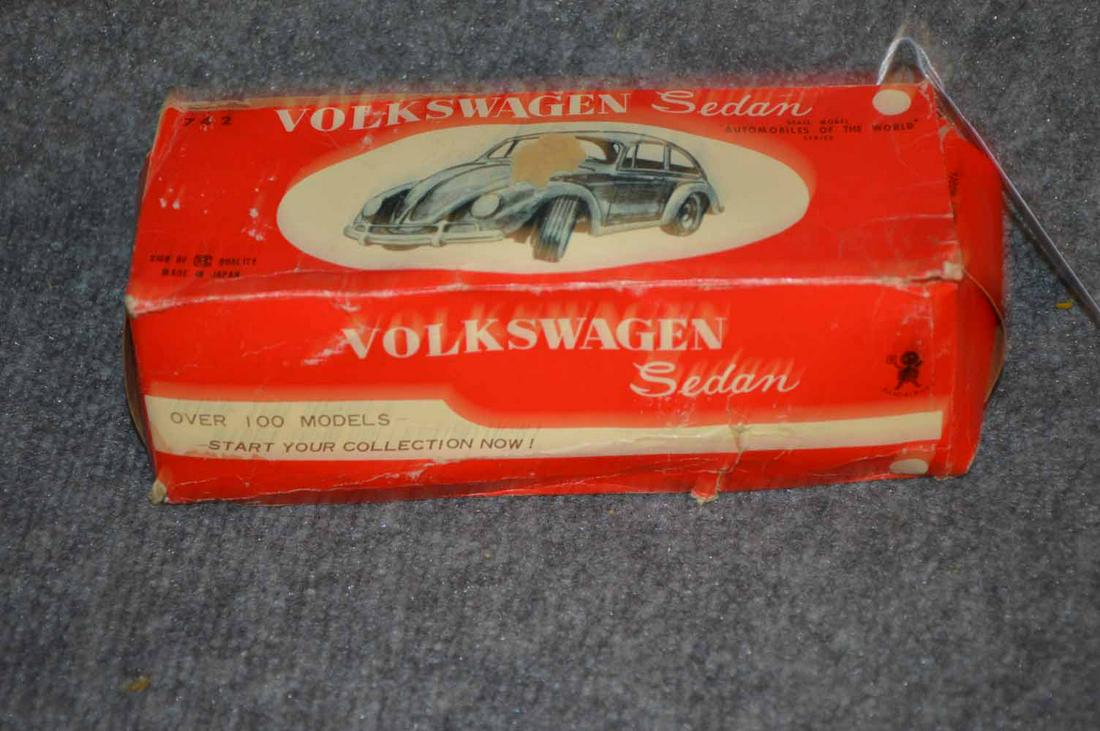 VOLKSWAGEN TOY CAR (1 of 3)