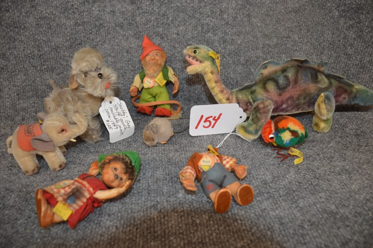 STEIFF ANIMALS (1 of 1)