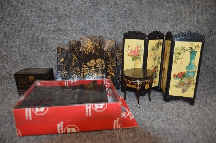 GROUP OF ORIENTAL DOLL FURNITURE (1 of 2)