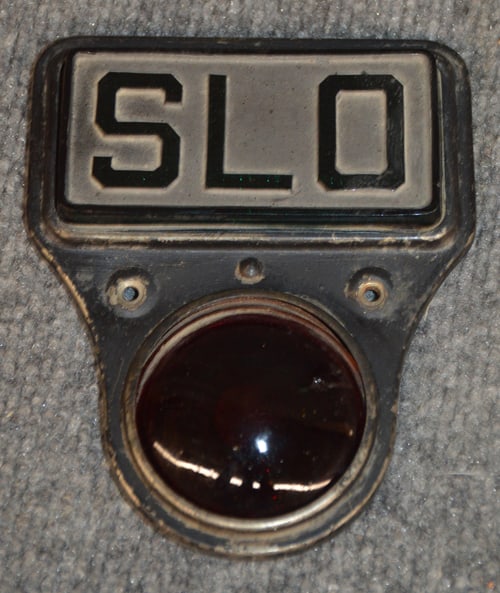 "SLO" LIGHT: 1930'S "SLO" CAR STOP LIGHT